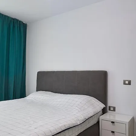 Vibe Apartment- N Pools Апартаменты Нэводари