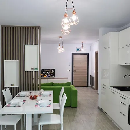 Apartment Vibe Apartment- N Pools Navodari