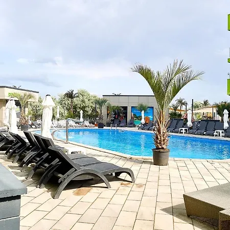 Vibe Apartment- N Pools Năvodari
