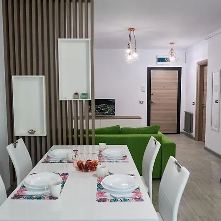 Vibe Apartment- N Pools Năvodari
