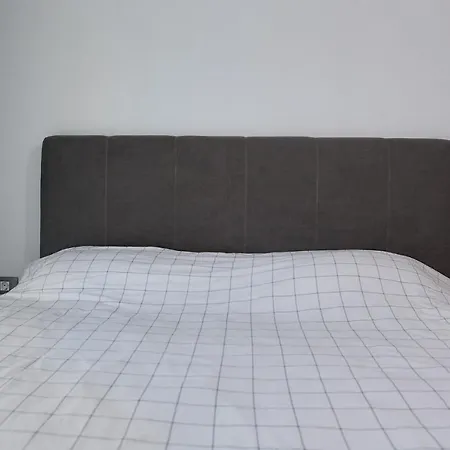 Vibe Apartment- N Pools Navodari