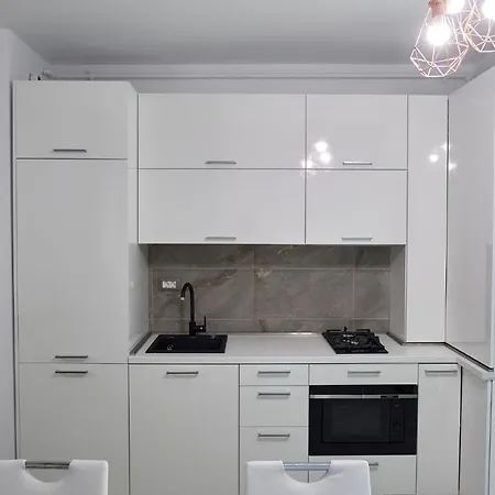 Vibe Apartment- N Pools Navodari
